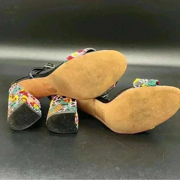 ASOS embroidered block heel size 8 - Picture 5 of 6